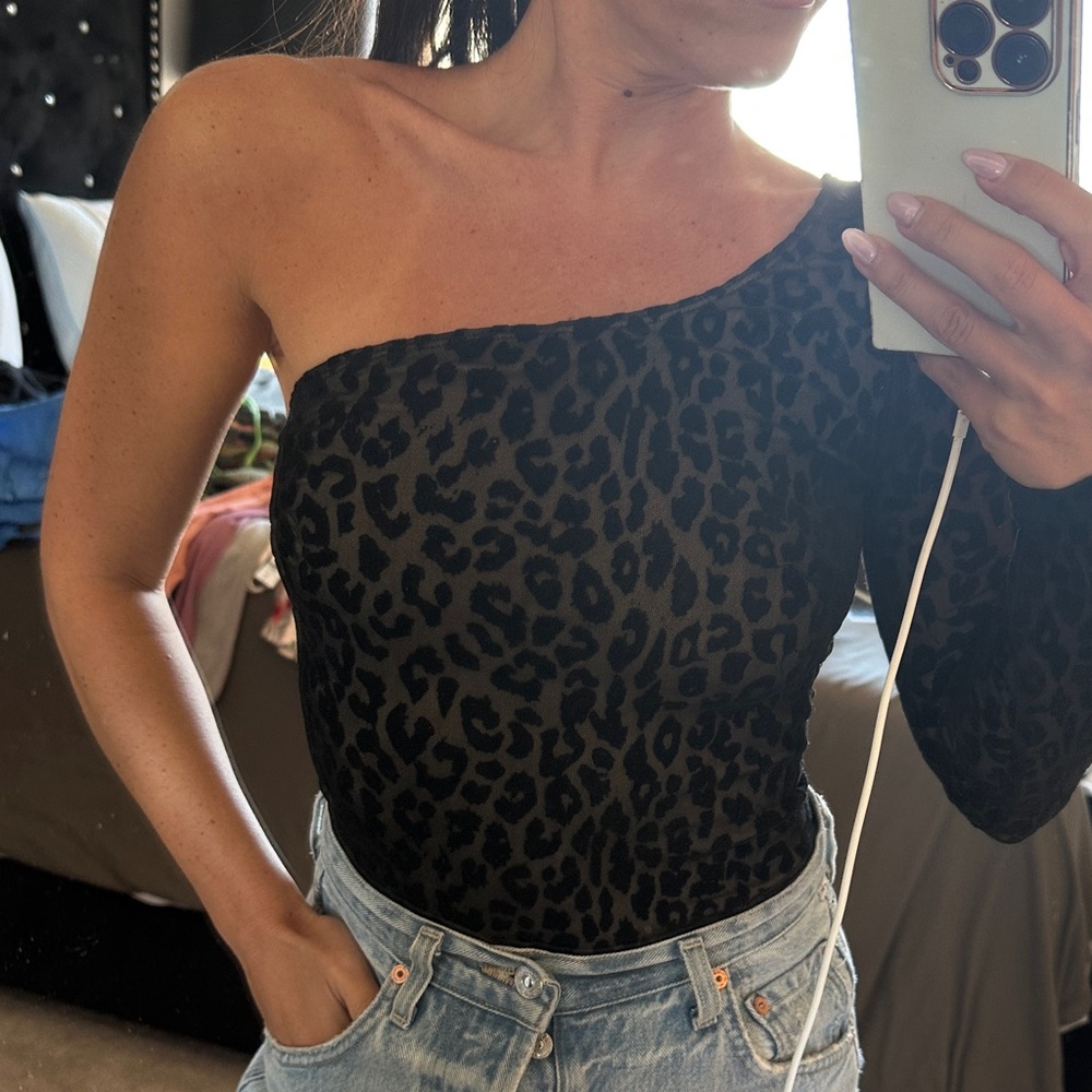 Leopard Print One-Shoulder Top